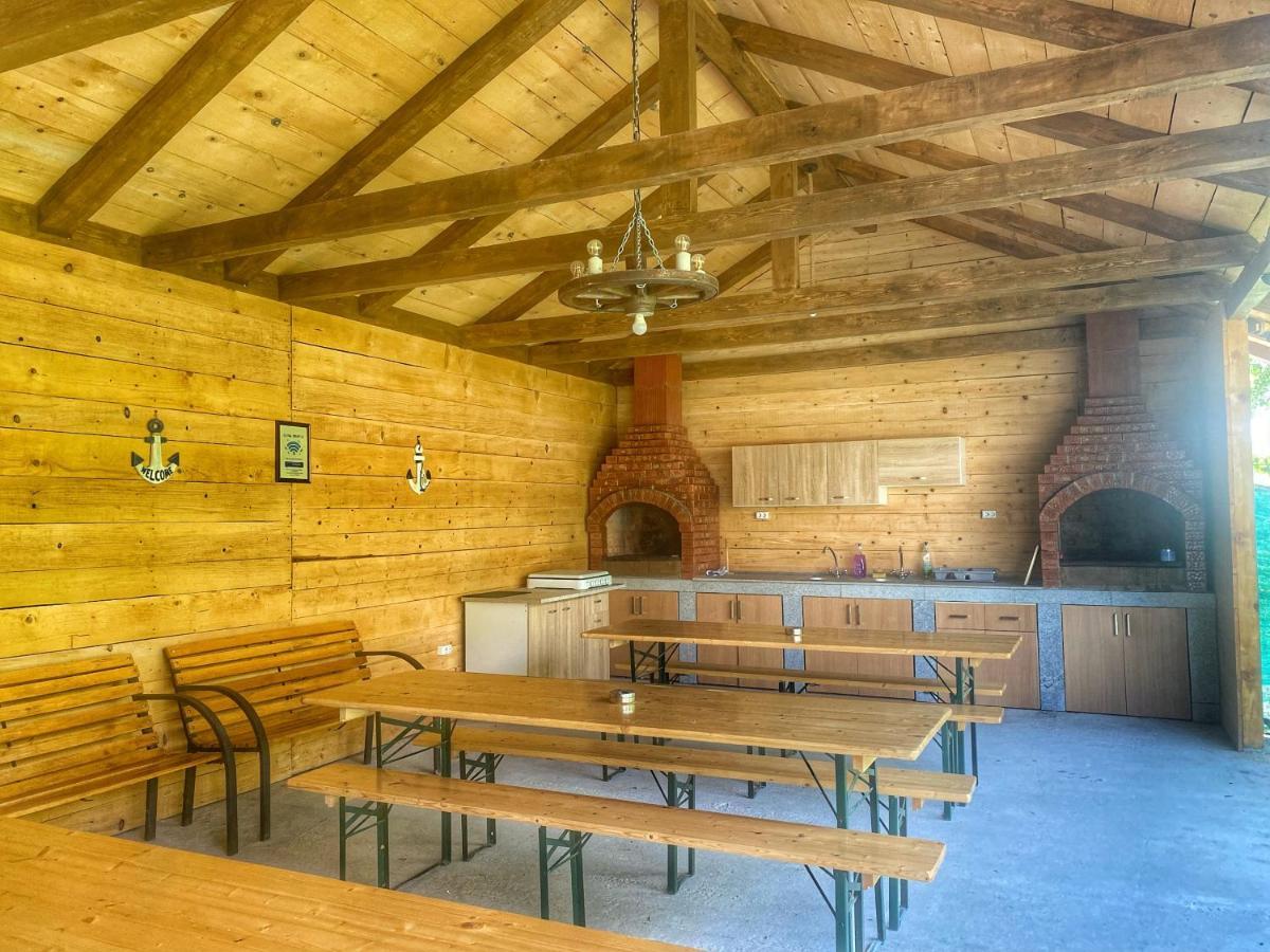 Apartament Raven Comstar Corbu  Zewnętrze zdjęcie
