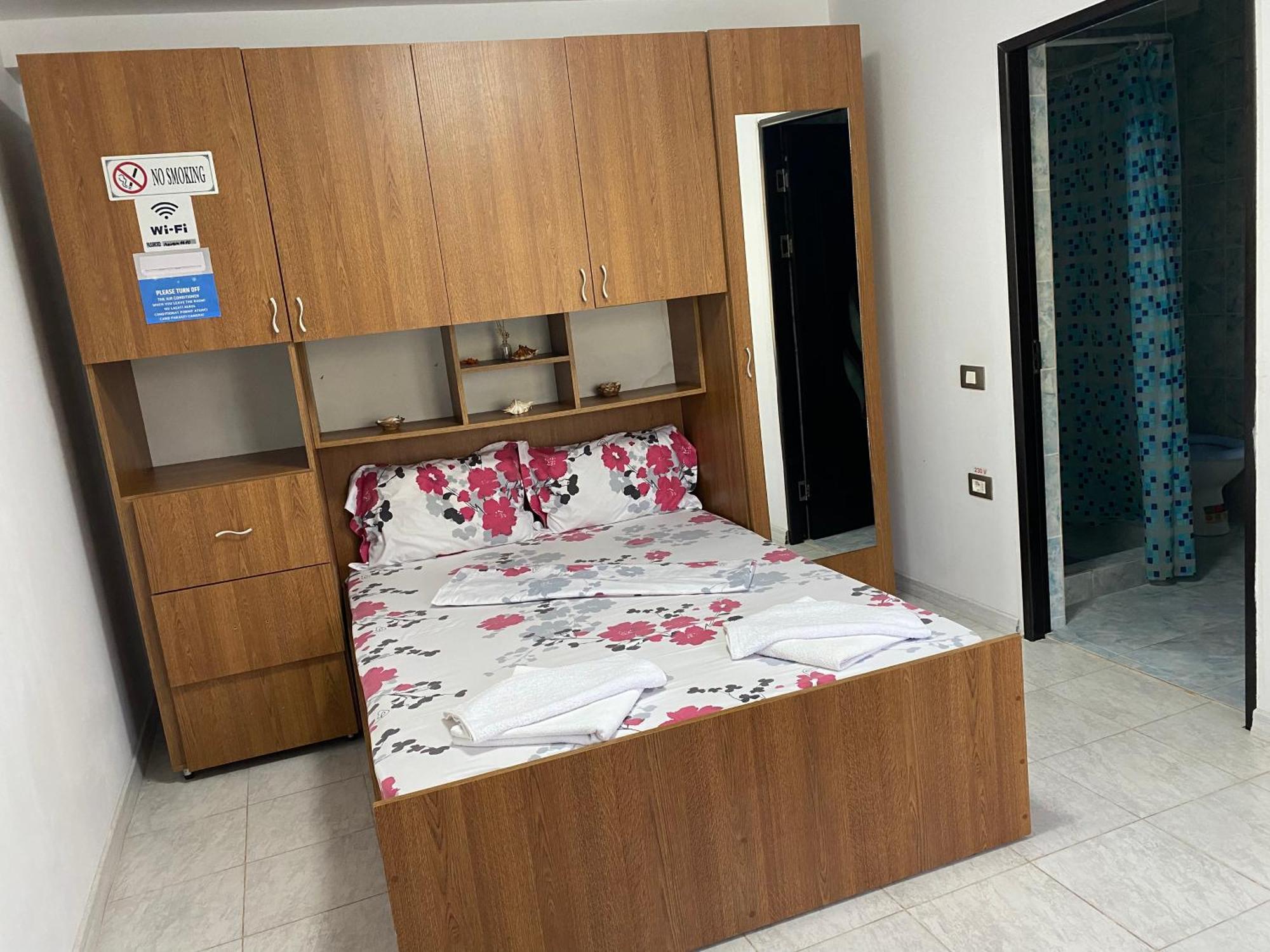 Apartament Raven Comstar Corbu  Zewnętrze zdjęcie